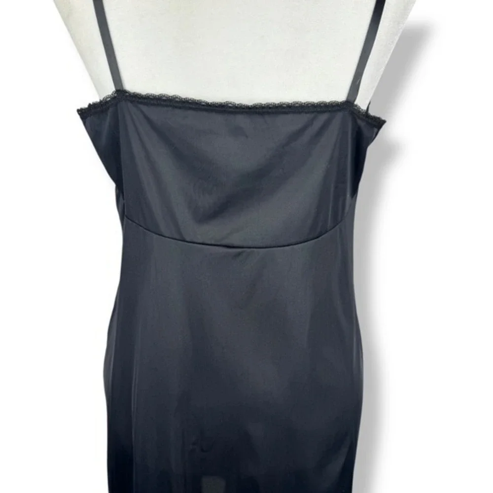 Vintage Vanity Fair Babydoll Satin Lace Slip‎ Dress Fits Size Medium Lingerie